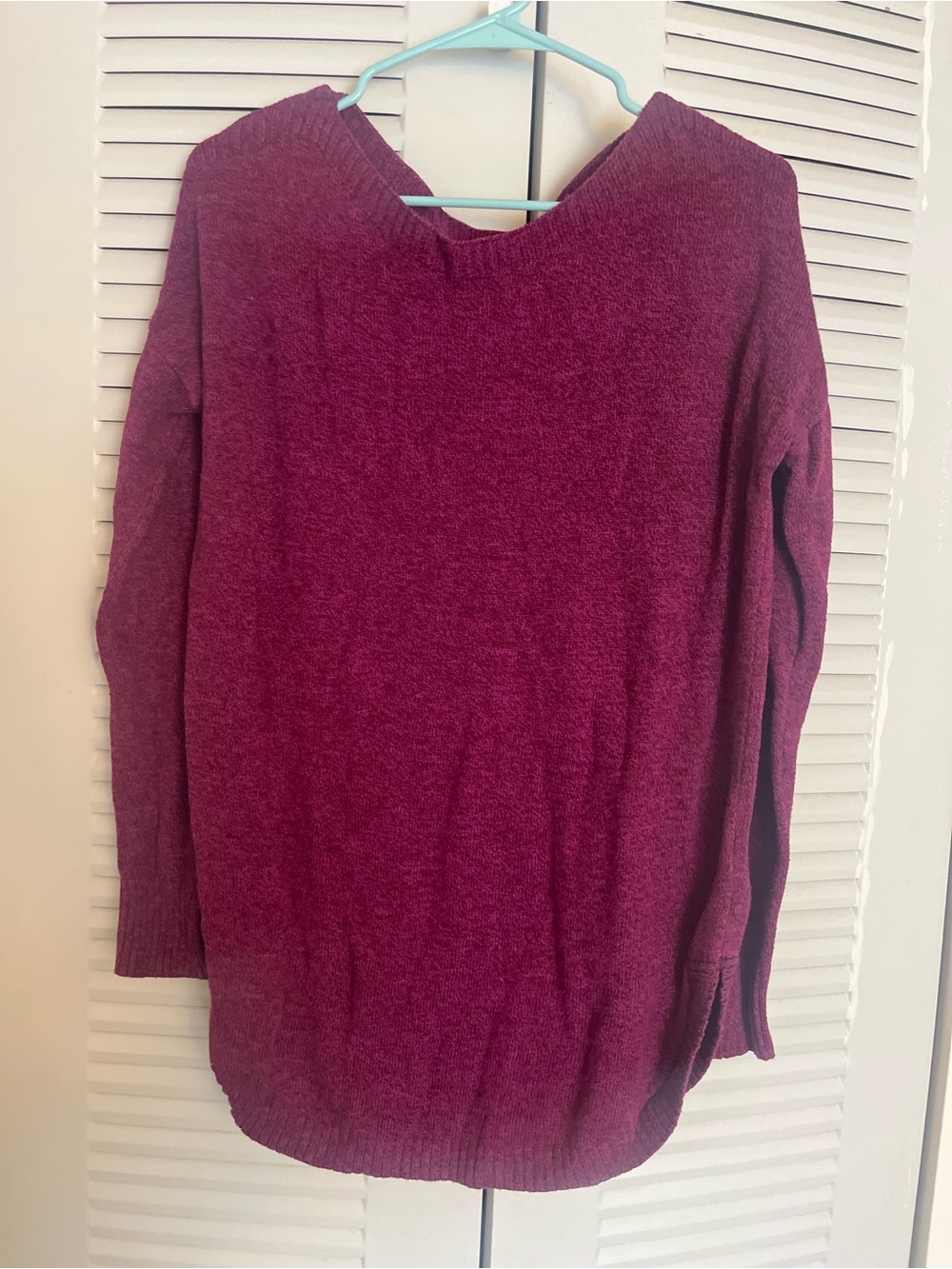 Old Navy Women's Berry Crew Neck Sweater